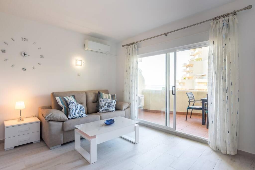 Sol Apartment - C&G Benal Beach Benalmádena Dış mekan fotoğraf