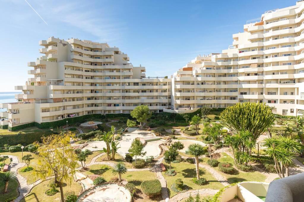 Sol Apartment - C&G Benal Beach Benalmádena Dış mekan fotoğraf